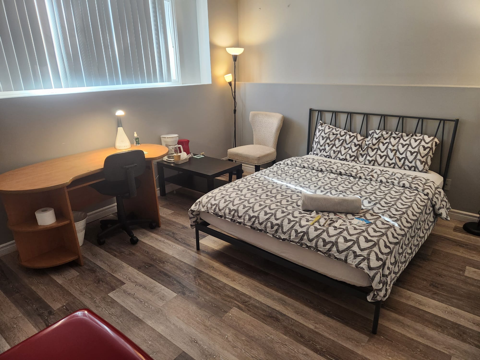 Colline - Room 6/Chambre 6 at Colline, furnished room in Aylmer, Gatineau